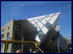 Toronto Bus Tour 263  - Royal Ontario Museum